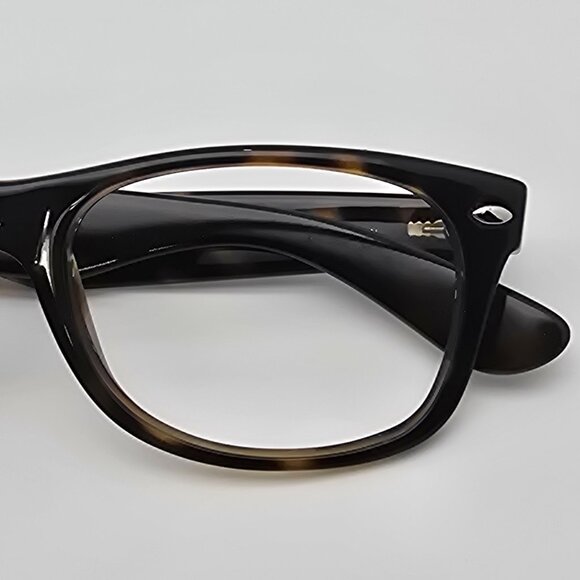 Ray-Ban RB2132 902 New Wayfarer Classic Polished Tortoise Sunglasses Frame Italy - Picture 11 of 12